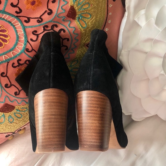 Crown Vintage Suede Ankle Booties - Picture 2 of 12